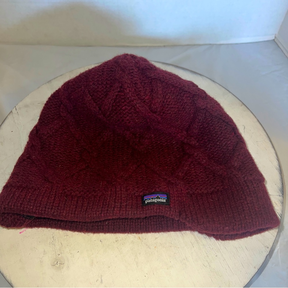 Patagonia Women's Honeycomb Knit Beanie Hat Winter Wool Maroon Burgundy